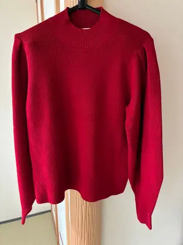 엠프리미어 하이넥 니트 미사용 새상품