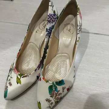 꽃무늬 하이힐 펌프스