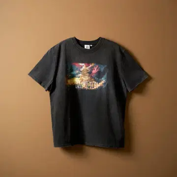 블랙 그래픽 프린트 티셔츠