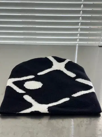 soundsports beanie