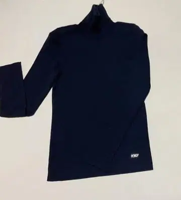 FOXEY 블랙 울 100% 터틀넥 긴팔