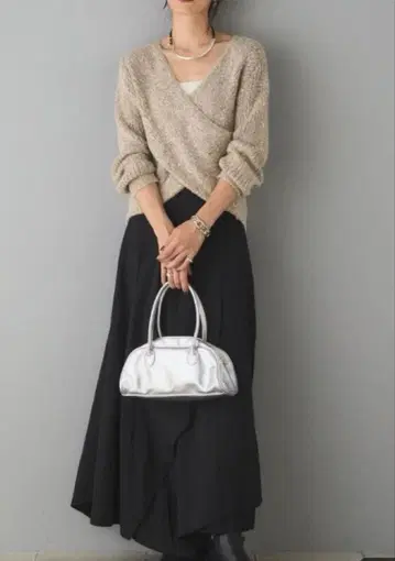 카슈쿨 니트 풀오버 + 랜덤 헤임 롱 스커트