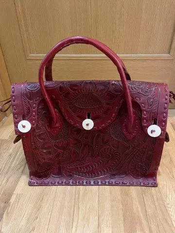 [ 새상품급 ] 그레이스 콘티넨탈 카빙 트라이브스 마에스트라 L 보르도