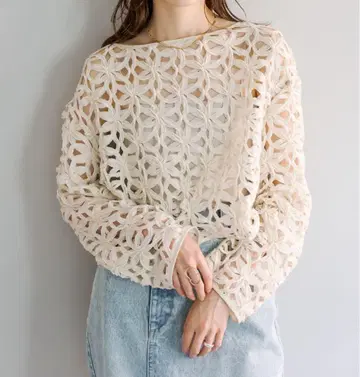 미스틱 시어 메쉬 풀오버 아이보리 프리 사이즈