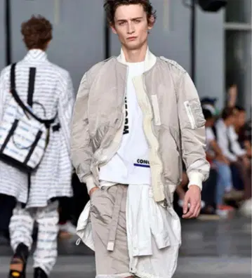 새상품급 sacai ma-1 나일론 블루종 봄버 자켓 밀리터리