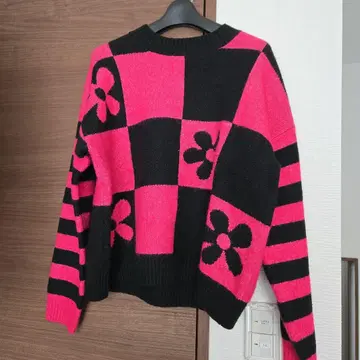 ZARA 플라워 니트