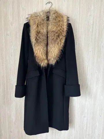 바니스뉴욕 블랙 롱 코트 퍼 카라 부착