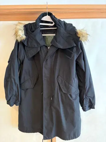 백 넘버 퍼 블랙 롱 코트