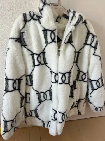 플리스 자켓 화이트