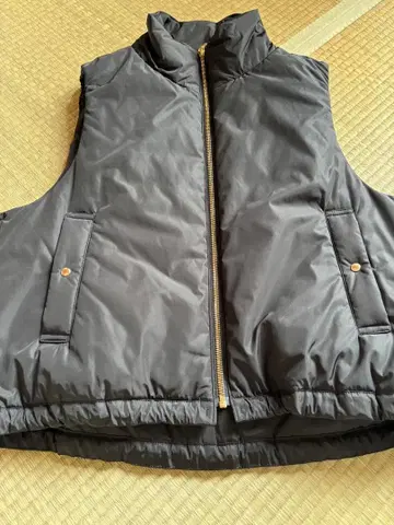 새상품급 23구 충전솜 블랙 다운 베스트 집업