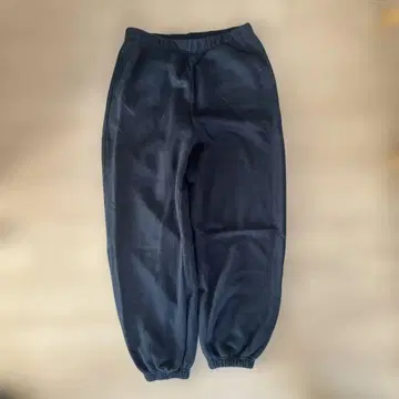 UNDECORATED 맨투맨