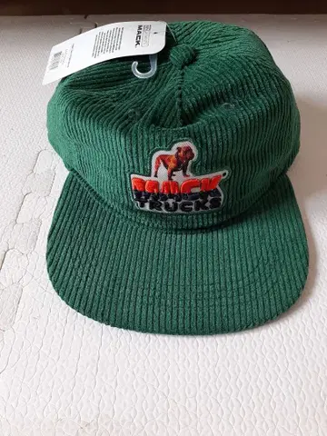 데드스탁 MACK TRUCKS 캡 맥트럭 그린