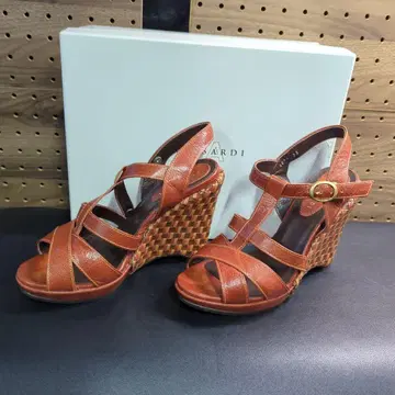 TRUSSARDI 웨지솔 샌들 23cm