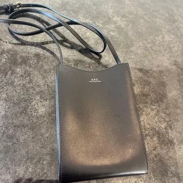 A.P.C. 숄더백