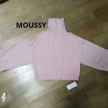 [ 새상품 택 포함 미사용 ] MOUSSY 핑크 하이넥 크롭 스웨터
