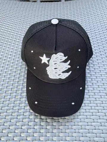 hellstar 캡 1:1 퀄리티 신촌 미사용