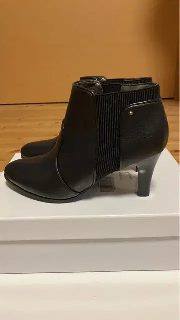 테엔 tehen 숏부츠