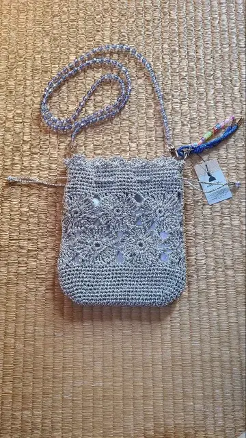 niko and - 오리지널 플라워 모티브 복조리 숄더백