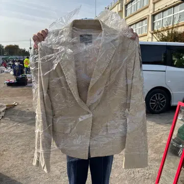 23구 40 사이즈 베이지 스웨이드 테일러드 자켓