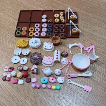 리카짱 미스터 도넛 키티 카페