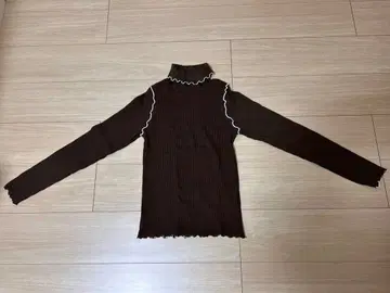 poppy 터틀넥 니트 브라운