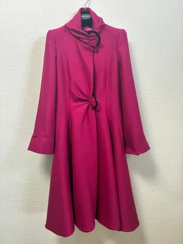Giorgio Armani 핑크 롱 코트 38