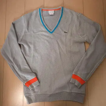 LACOSTE 그레이 V넥 스웨터 사이즈 4