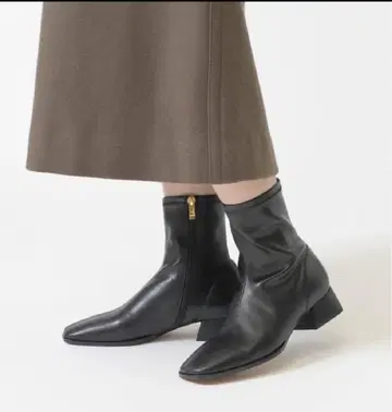 르 탈롱 그리 숏부츠