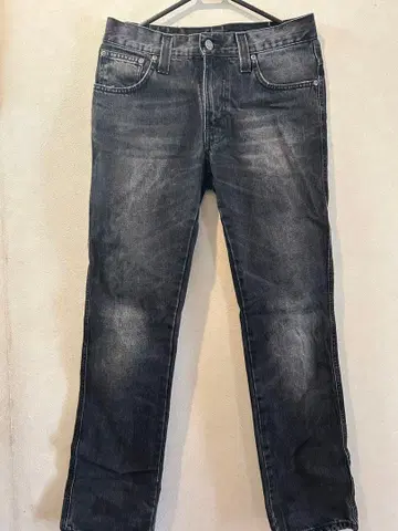 Nudie Jeans Co. 블랙 데님 슬림핏