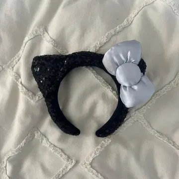 유니버셜 리본 포함 블랙 머리띠