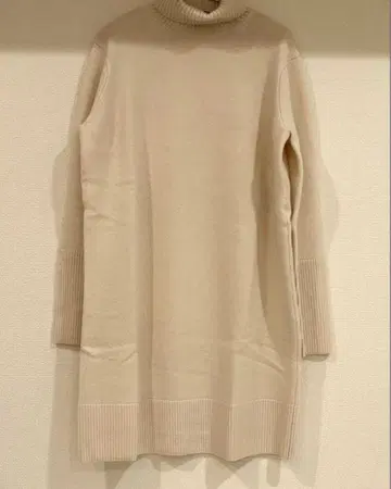 타라 니트 원피스