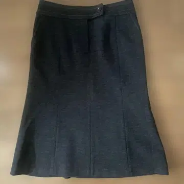 캐릭터 오클러스 다크 그레이 플레어 스커트 무릎 기장