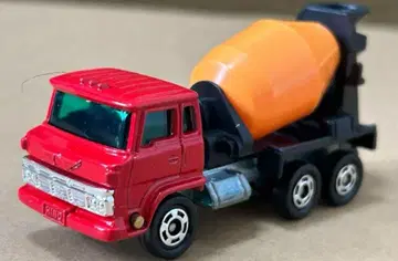 일본제 토미카 히노 믹서기 자동차