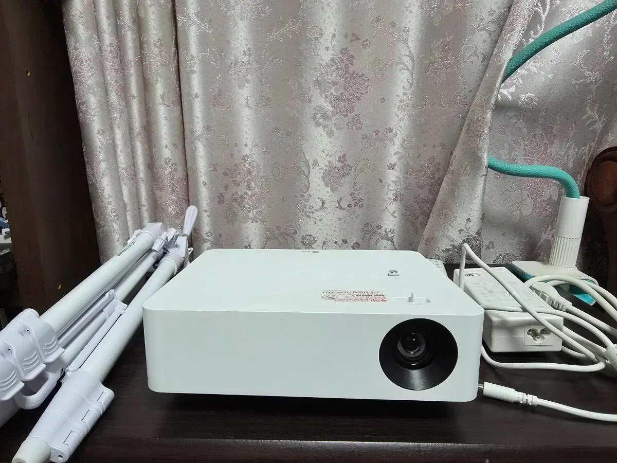 LG CineBeam PF610P Projector + Stand