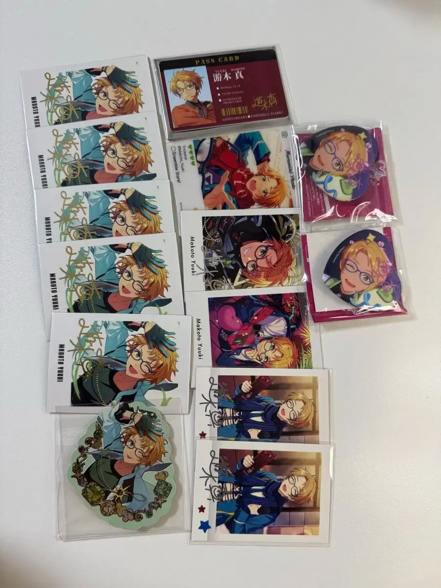 Ensemble Stars Makoto 8th Zuu/9th Zuu/Somunraebuk Pachatts, Heart Can Badge Bulk