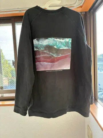 PUBLIC TOKYO 뷰티풀 사진 맨투맨 블랙