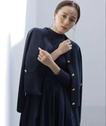 [ 새상품급 ] anuans 오리지널 버튼 노카라 니트 자켓