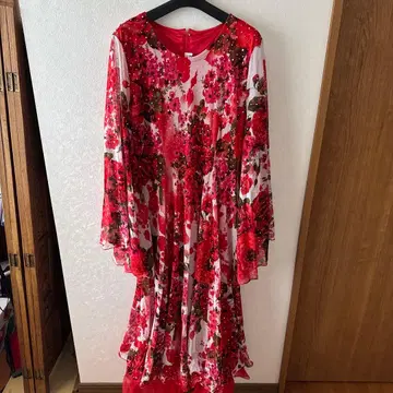 꽃무늬 플레어 슬리브 원피스