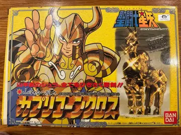 세인트 세이야 카프리콘 크로스 피규어