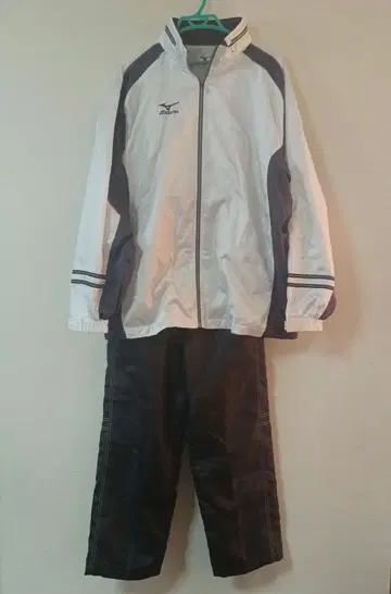 Mizuno 윈드 브레이커 상하의 세트 화이트/네이비