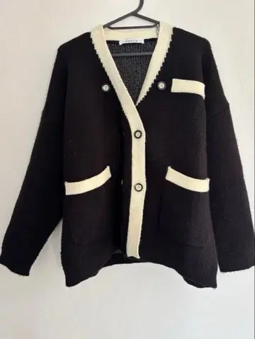 오버 사이즈 가디건 블랙/아이보리 블랙 화이트 스웨터