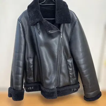 가죽 무스탕 코트 블랙