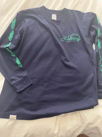 Mountain Journey 긴팔 T셔츠 네이비 M 사이즈