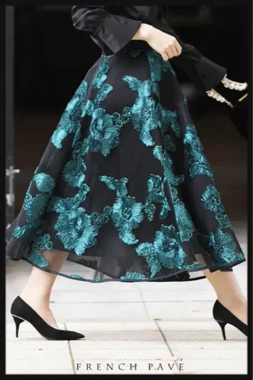 CAWAII 들뜨는 꽃의 화사함 레이스 스커트