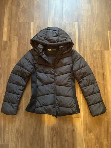 ZARA 후드 부착 다운 자켓