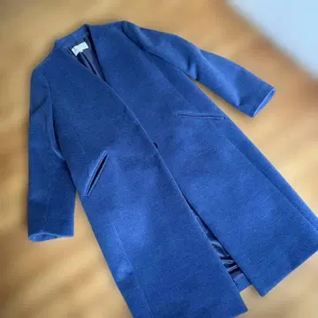 파란색 체스터 코트