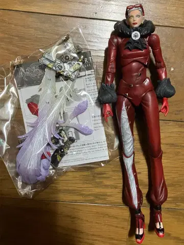 PLAY ARTS 잔느 JEANNE 베요네타