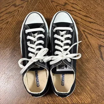 Converse 블랙 스니커즈 24