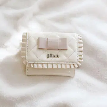 Pium 지갑 화이트 & 핑크