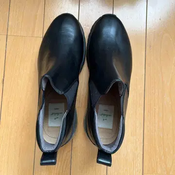 사이드 고어 부츠 블랙 가죽